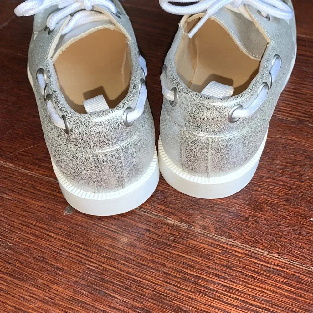 Gymboree size 1 silver lace up slip on boat shoes casual fun metallic